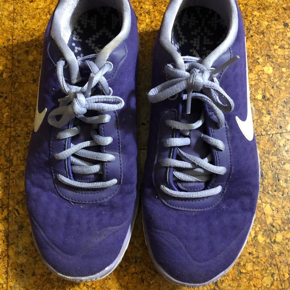 Nike Women’s 7.5 Purple Training
